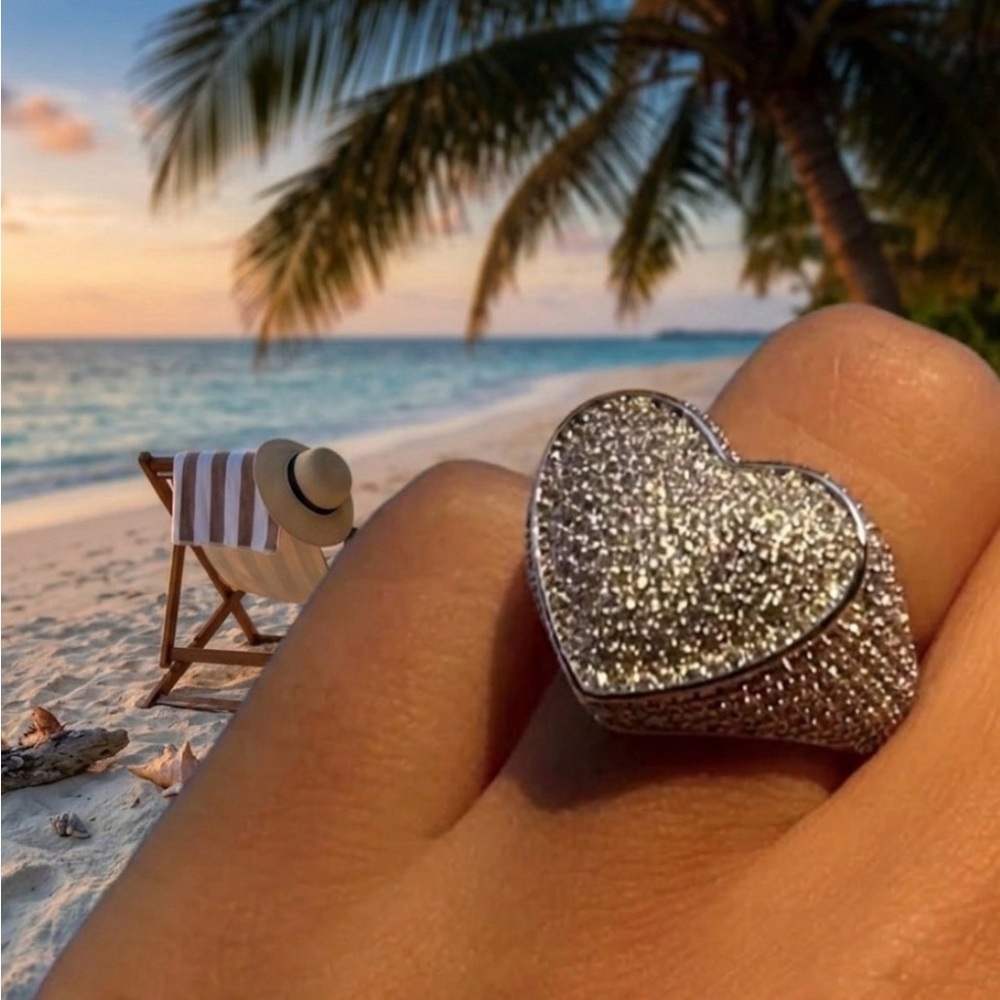Elegant Silver Heart Ring size 7